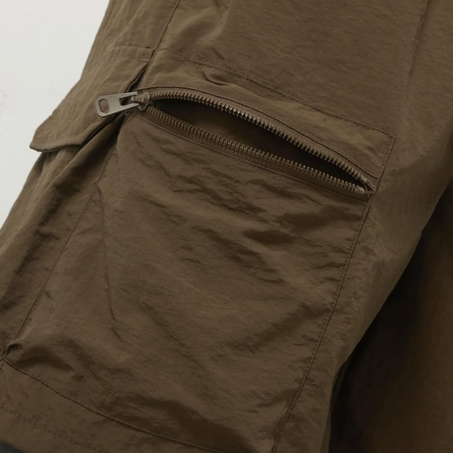Men's Shorts Summer Minimalist Loose Cargo Casual Sports Pants Asymmetric Active Bermuda Shorts String Drop Crotch