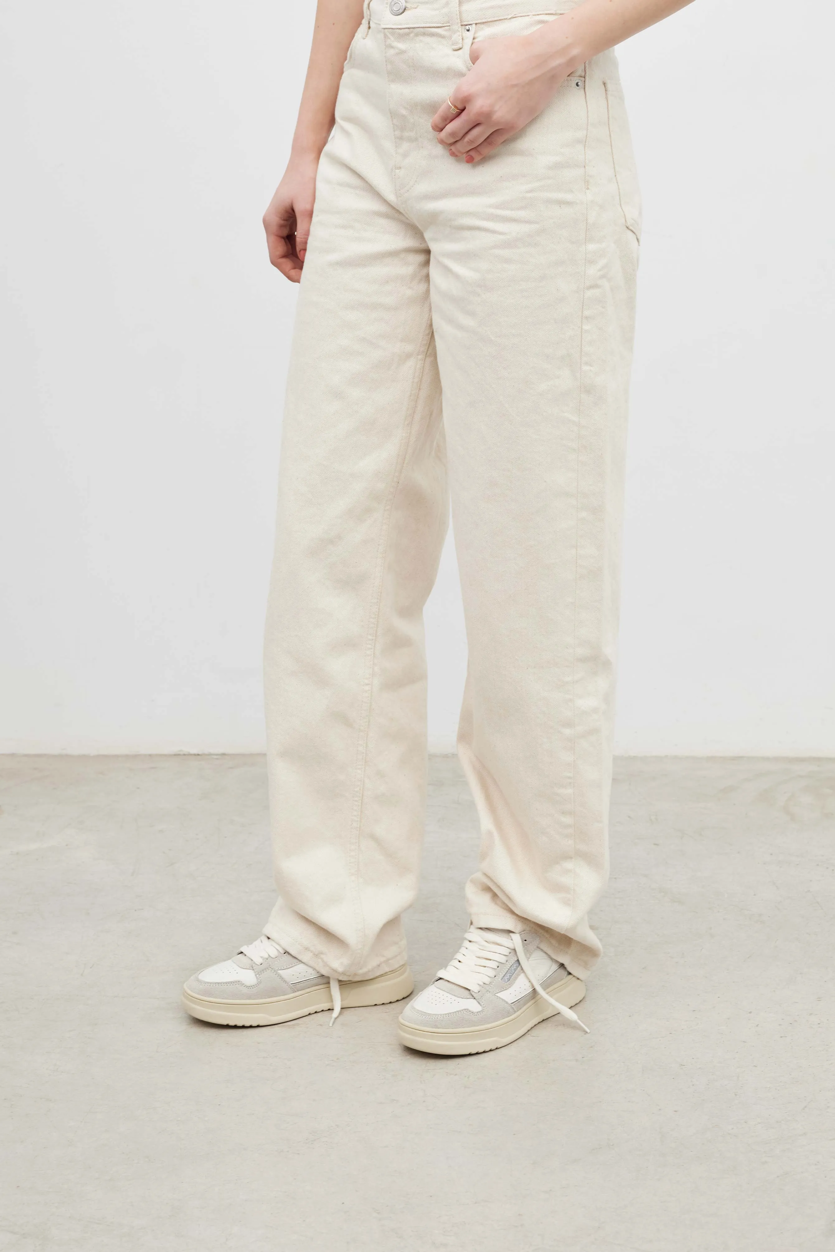 MIST LOW OFF WHITE