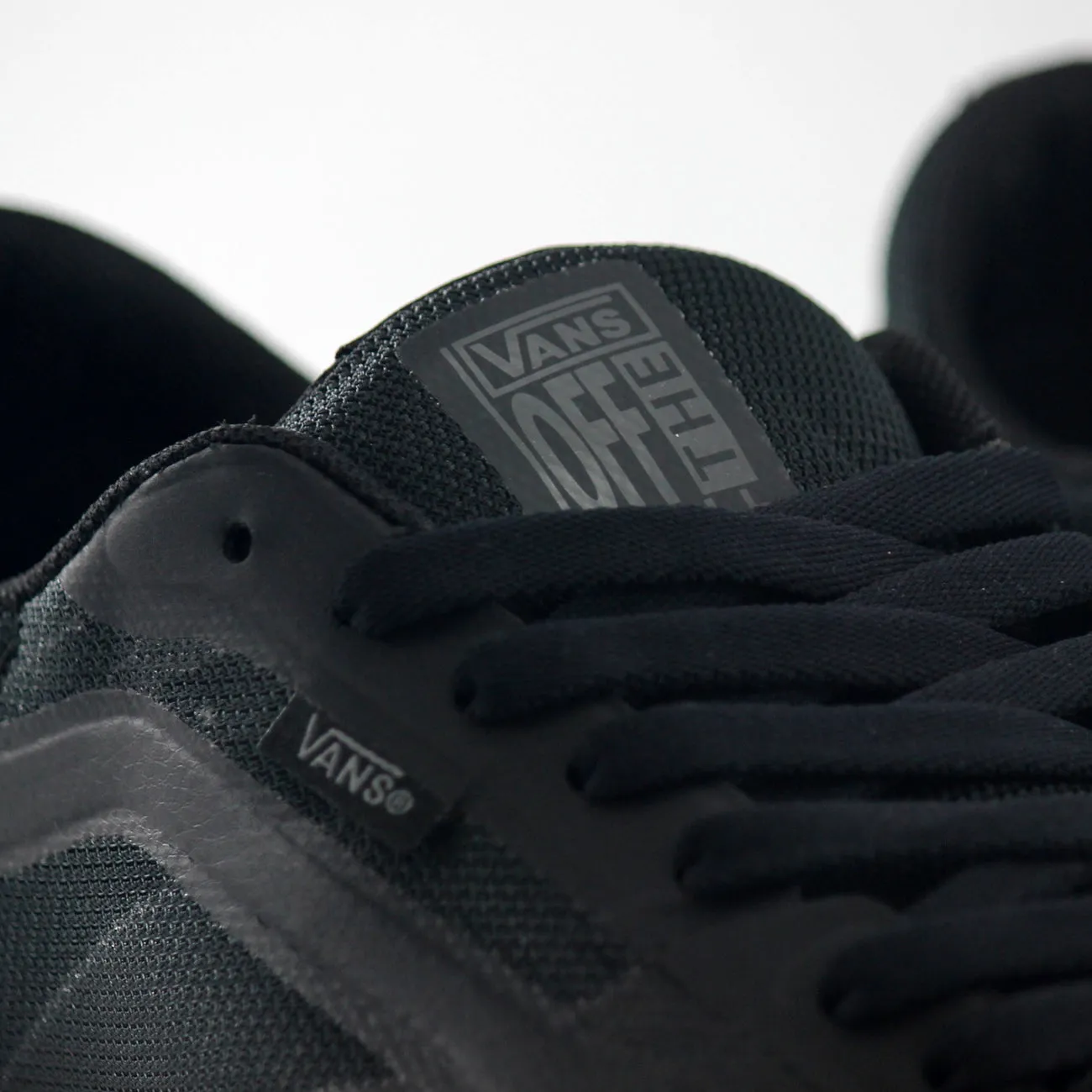VANS AVE PRO